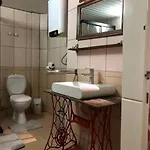 Tarihi Kaleici Muethis Konum Deniz Yakini Uygun Fiyat Huzurlu Ev
