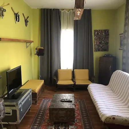 Tarihi Kaleici Muethis Konum Deniz Yakini Uygun Fiyat Huzurlu Ev *