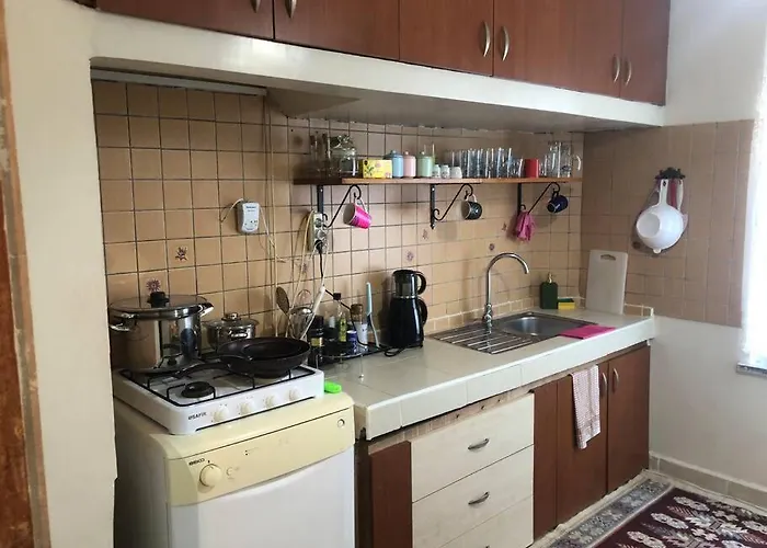 Tarihi Kaleici Muethis Konum Deniz Yakini Uygun Fiyat Huzurlu Ev Antalya