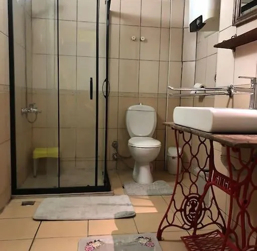 Tarihi Kaleici Muethis Konum Deniz Yakini Uygun Fiyat Huzurlu Ev Apartment Antalya