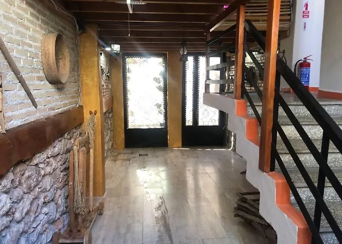 Tarihi Kaleici Muethis Konum Deniz Yakini Uygun Fiyat Huzurlu Ev