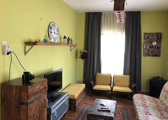 Apartment Tarihi Kaleici Muethis Konum Deniz Yakini Uygun Fiyat Huzurlu Ev Antalya