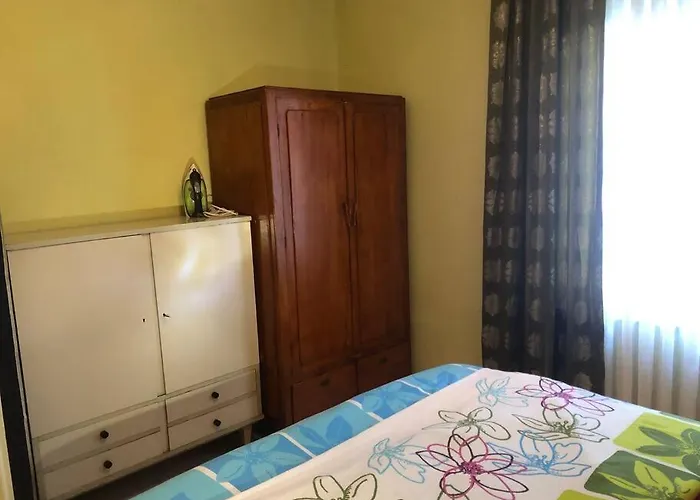 Tarihi Kaleici Muethis Konum Deniz Yakini Uygun Fiyat Huzurlu Ev Apartment