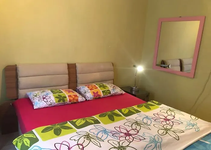 Apartment Tarihi Kaleici Muethis Konum Deniz Yakini Uygun Fiyat Huzurlu Ev Antalya