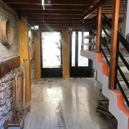 Tarıhı Kaleıçı Müthış Konum Denız Yakini Uygun Fıyat Huzurlu Ev