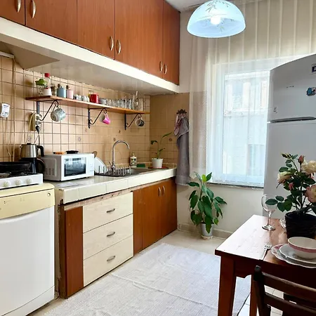 Tarıhı Kaleıçı Müthış Konum Denız Yakini Uygun Fıyat Huzurlu Ev