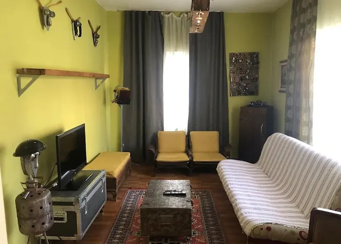 Tarihi Kaleici Muethis Konum Deniz Yakini Uygun Fiyat Huzurlu Ev *