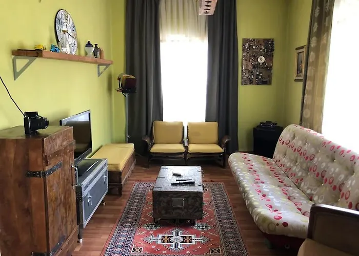 Apartment Tarihi Kaleici Muethis Konum Deniz Yakini Uygun Fiyat Huzurlu Ev