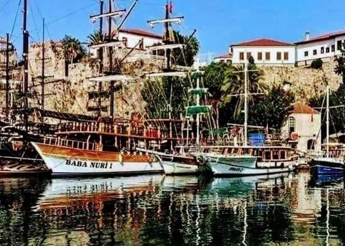 Apartment Tarihi Kaleici Muethis Konum Deniz Yakini Uygun Fiyat Huzurlu Ev