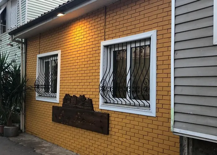 Tarihi Kaleici Muethis Konum Deniz Yakini Uygun Fiyat Huzurlu Ev Apartment Antalya